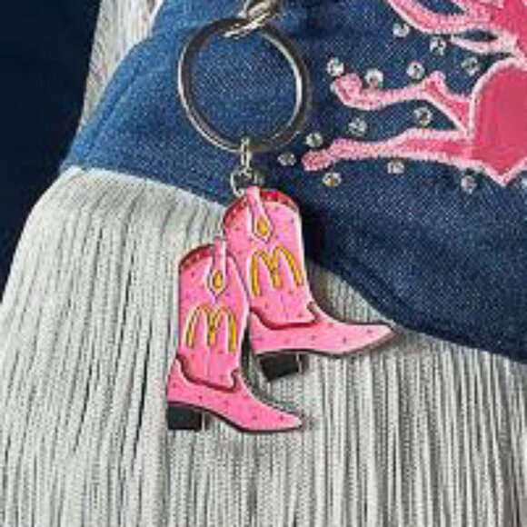 McDonald's - Shania Twain - Cowgirl Pink Cowboy Boots Keychain - Picture 3 of 8